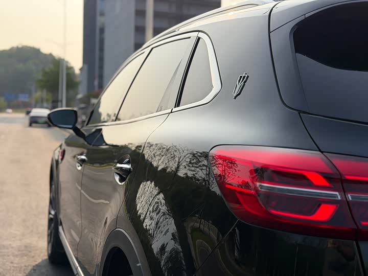 Hongqi HS5 2022 2.0 T 4 WD — фото 14