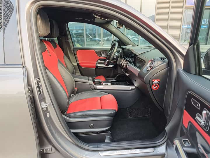 Mercedes-Benz GLB 2021 AMG GLB 35 4 MATIC — фото 24