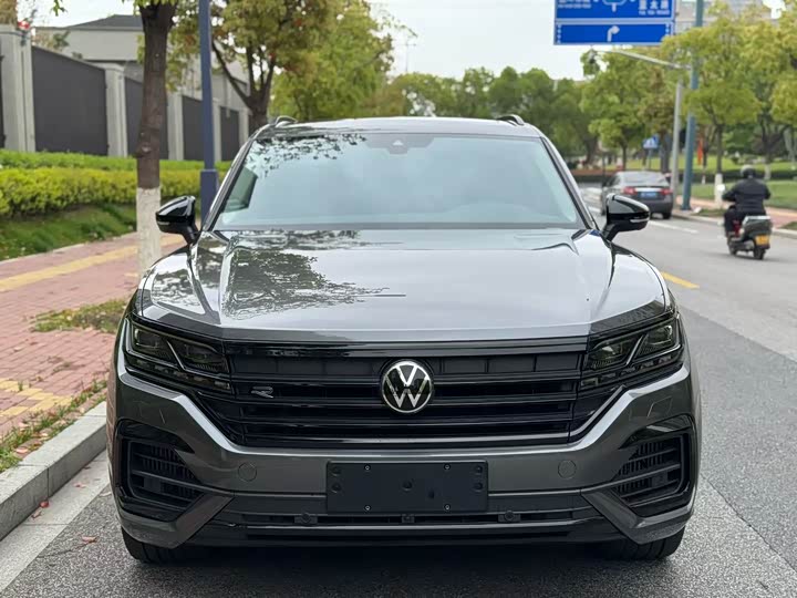 Volkswagen Touareg — фото 2