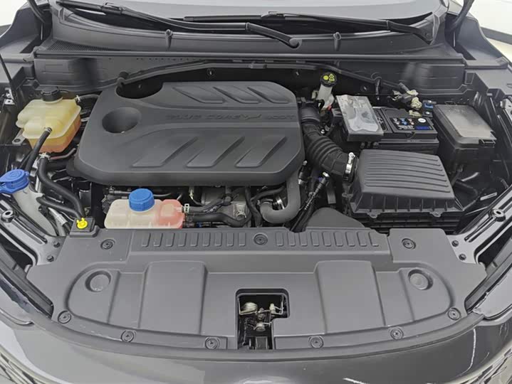 Changan UNI-T 2022 1.5 T Premium — фото 10