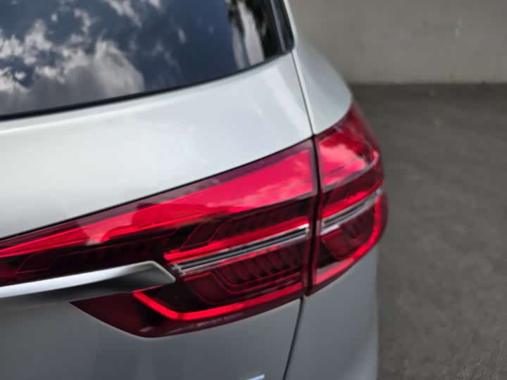 Hongqi HS5 2019 2.0 T 4 WD — фото 34
