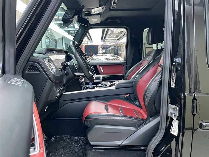 Mercedes-Benz G-Class 2019 AMG G 63 — фото 8