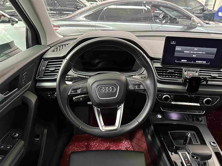 Audi Q5L 2022 40 T — фото 14