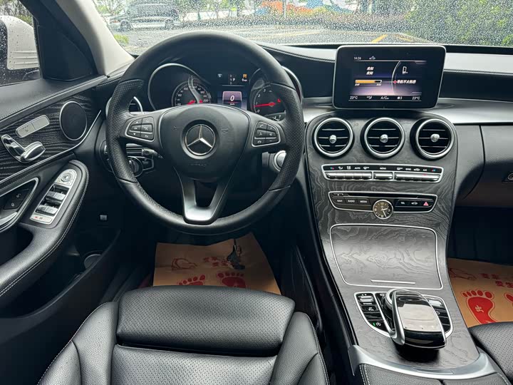 Mercedes-Benz C-Class 2018 C 200 L — фото 15