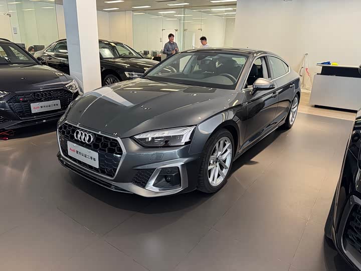Audi A5 2024 Sportback 40 TFSI — фото 3