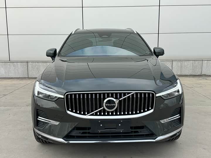 Volvo XC60 2022 B 5 4 WD — фото 2