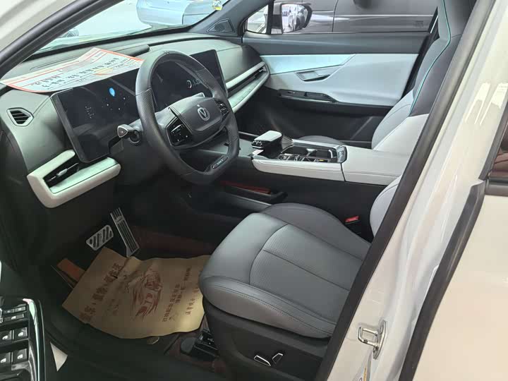 Changan UNI-T 2023 1.5 T Premium — фото 7