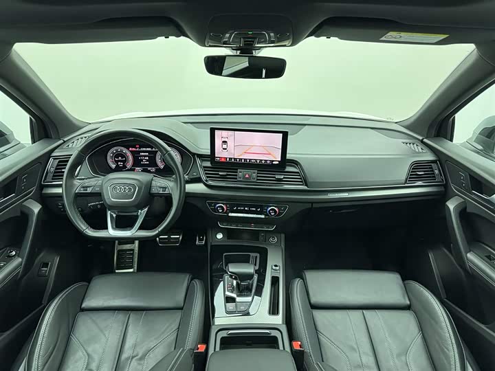 Audi Q5L 2023 40 T — фото 17