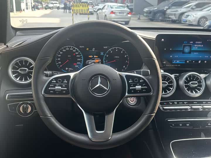 Mercedes-Benz GLC 2022 GLC 260 L 4 MATIC — фото 5