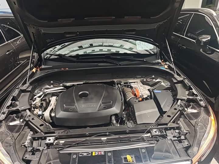 Volvo XC60 Hybrid 2022 T 8 PHEV 4 WD — фото 20