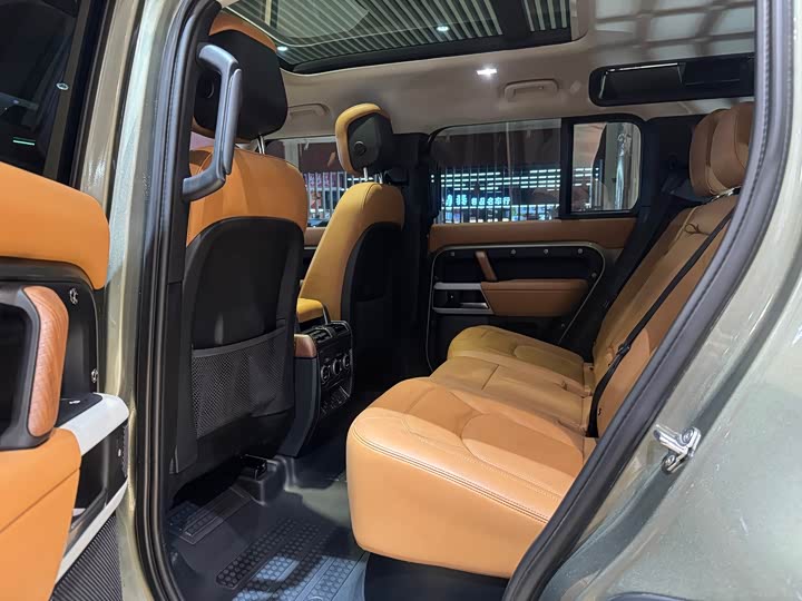 Land Rover Defender — фото 9
