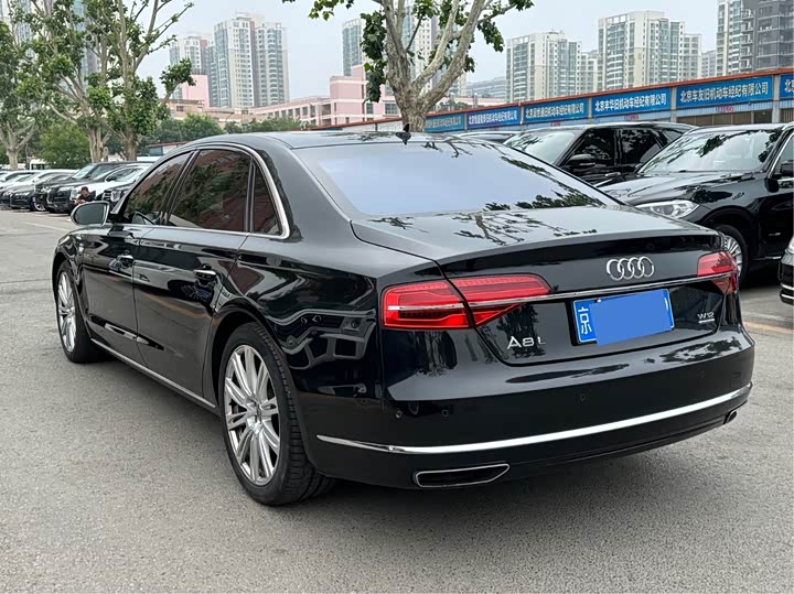 Audi A8 2014 A 8 L 6.3 FSI W 12 quattro Flagship — фото 6