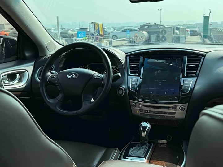 Infiniti QX 60 2016 2.5 S/C Hybrid 2 WD V — фото 11