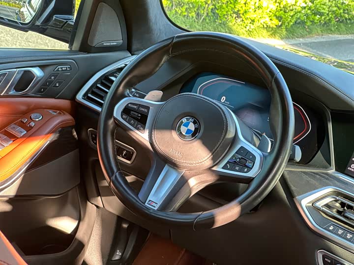 BMW X7 2021 x Drive 40i M — фото 14
