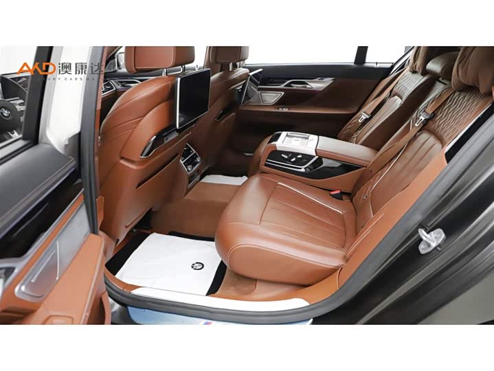 BMW 7-Series 2018 740 Li x Drive M — фото 7