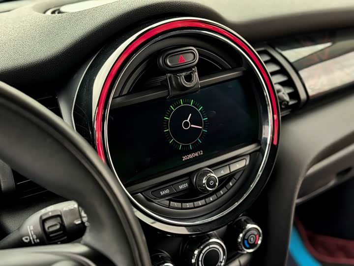 MINI Hatch — фото 16
