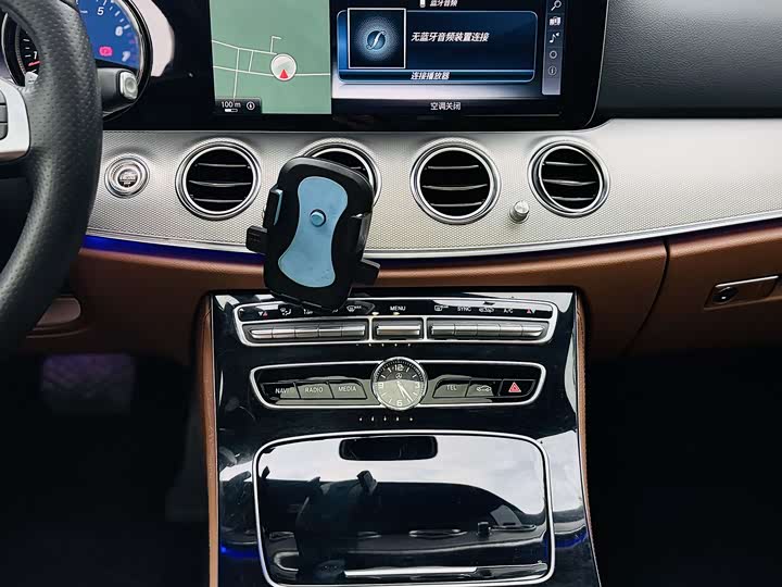 Mercedes-Benz E-Class 2017 E 300 Sport — фото 10