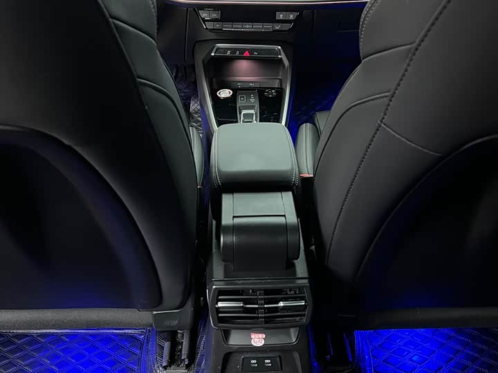 Audi A3 2023 A 3 L Limousine 35 TFSI Sport — фото 10