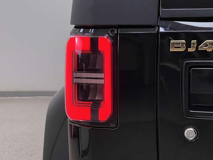 BAIC BJ40 2019 PLUS 2.3 T AT 4 WD VI — фото 6