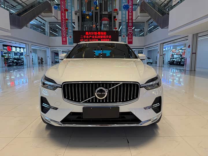 Volvo XC60 2024 B 5 4 WD — фото 1