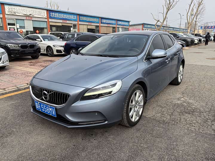 Volvo V40 2018 T 3