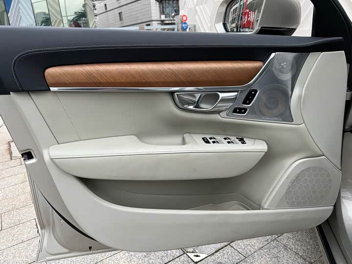 Volvo S90 Hybrid 2019 T 8 E Hybrid 3 VI — фото 20