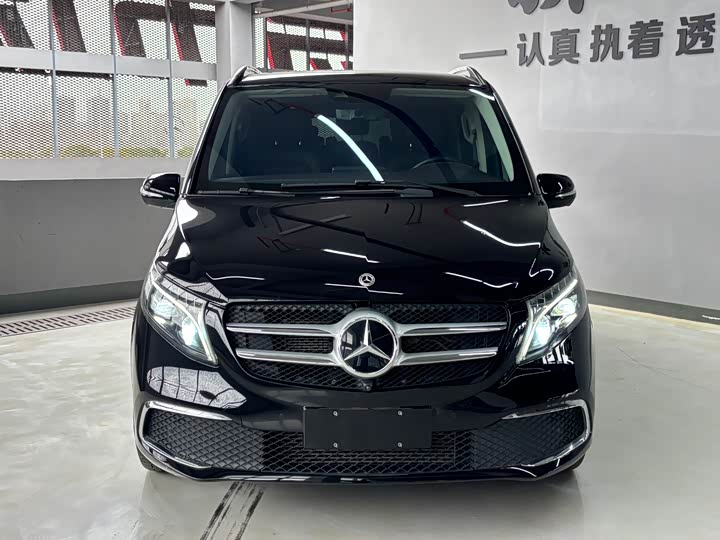 Mercedes-Benz V-Class 2022 V 260 L — фото 1