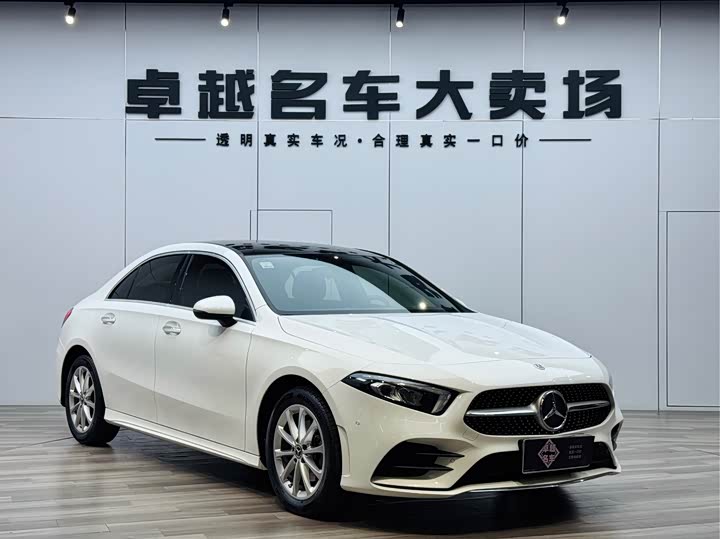 Mercedes-Benz A-Class 2022 A 200 L — фото 3