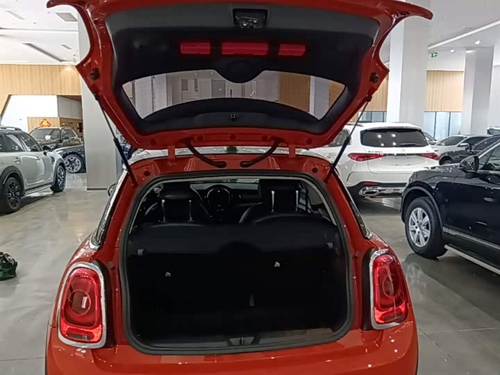 MINI Hatch — фото 19