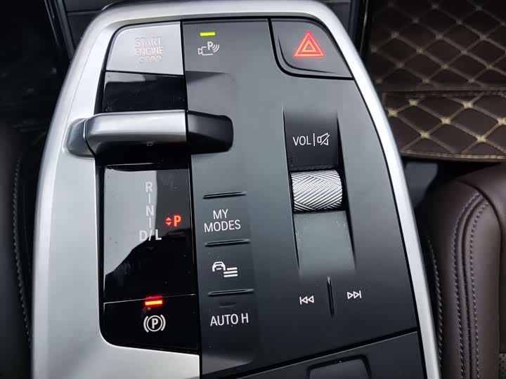 BMW X1 2023 s Drive 20 Li X — фото 16