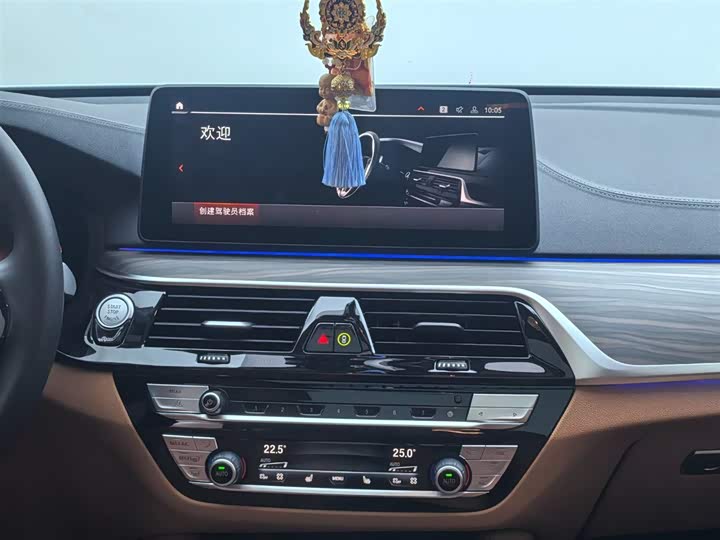 BMW 6-Series 2022 630i — фото 13