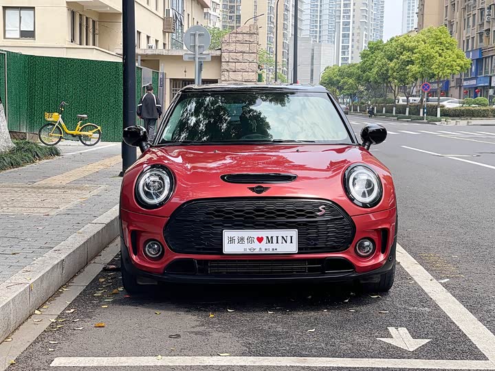 MINI Clubman — фото 2