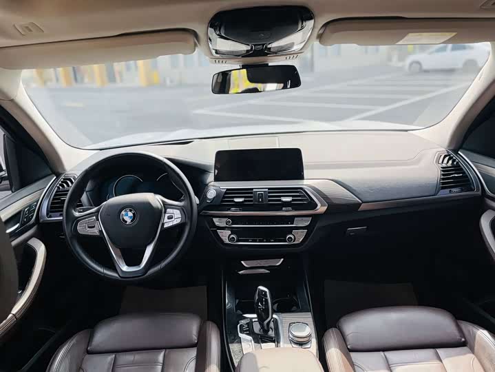 BMW X3 2019 x Drive 28i — фото 6