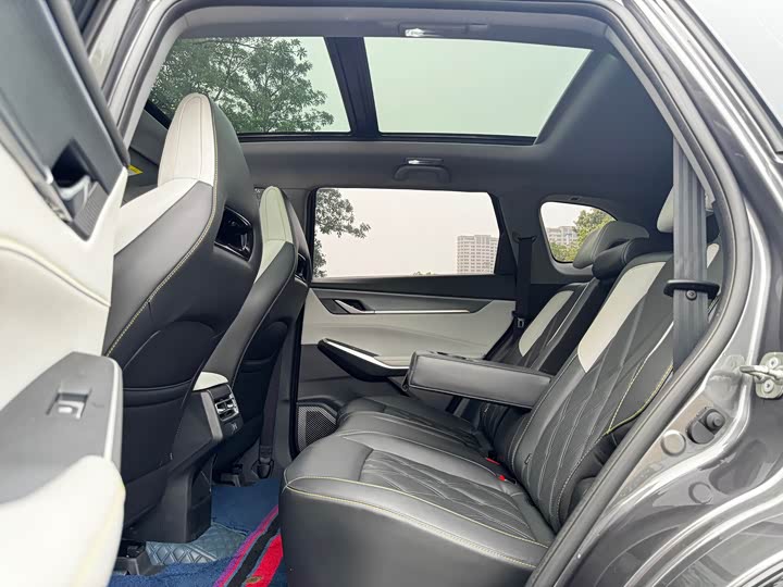 Changan CS75 PLUS 2023 1.5 T ATPremium — фото 8