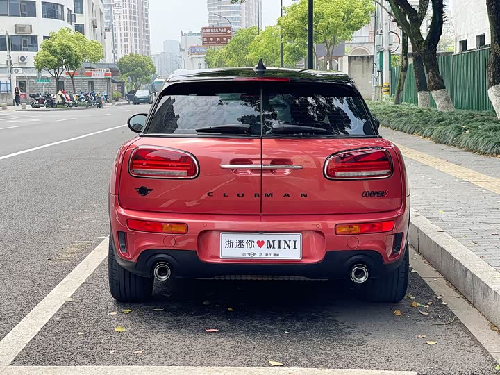 MINI Clubman — фото 3