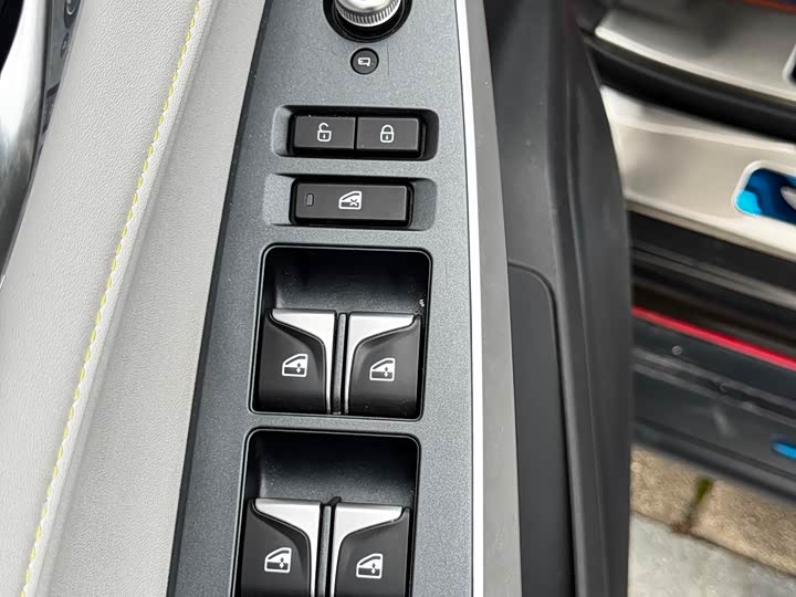 Changan CS75 PLUS 2023 1.5 T ATPremium — фото 18