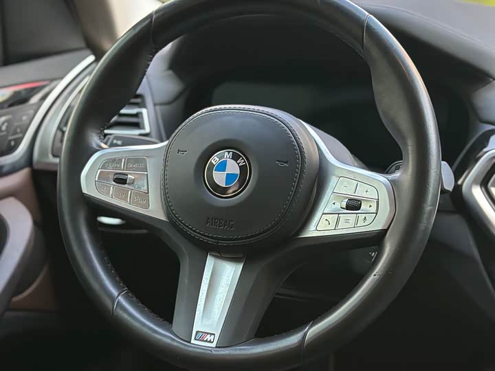 BMW X3 xDrive25i M спортпакет — фото 9