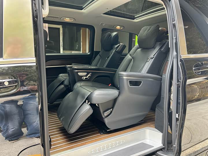 Mercedes-Benz V-Class 2021 V 260 — фото 12