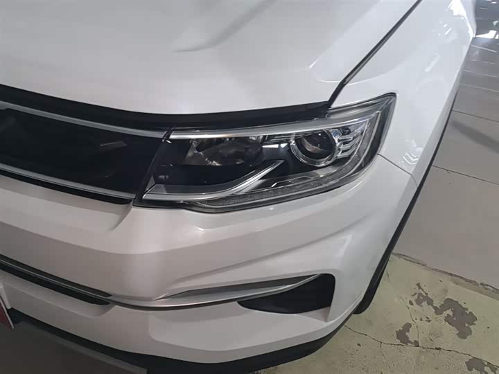 Changan CS35 PLUS 2019 1.6 L MT — фото 24