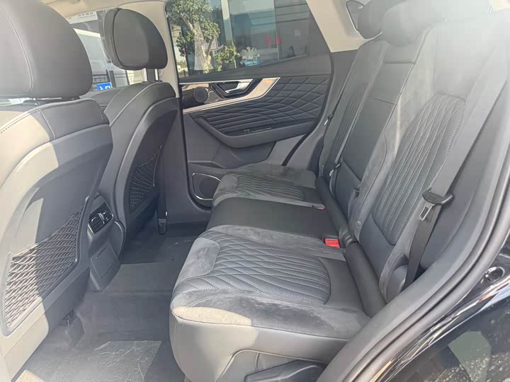 Hongqi HS5 2023 2.0 T 4 WD Pro — фото 11