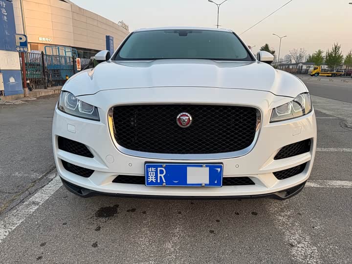 Jaguar F-PACE 2020 2.0 T — фото 2