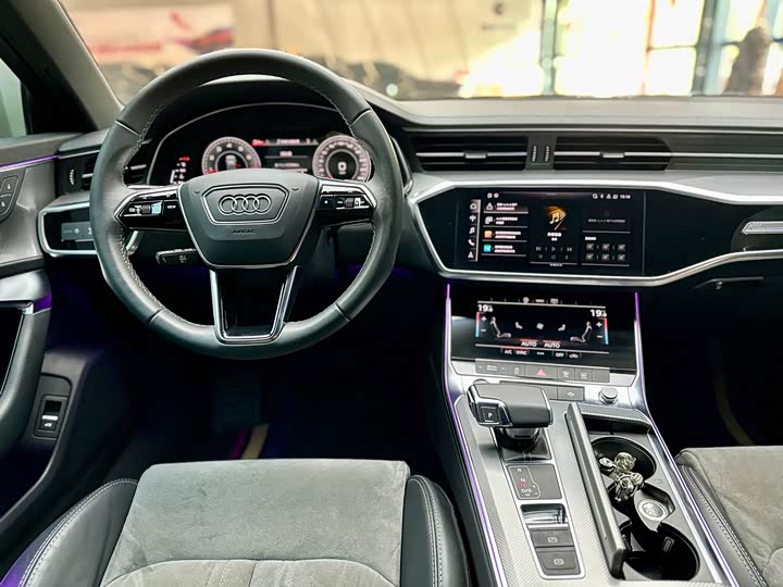 Audi A6L 40 TFSI люкс-динамик — фото 4