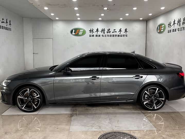 Audi A4L 2024 40 TFSI quattro RS — фото 5