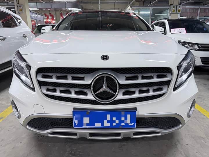 Mercedes-Benz GLA 2017 GLA 220 4 MATIC — фото 2