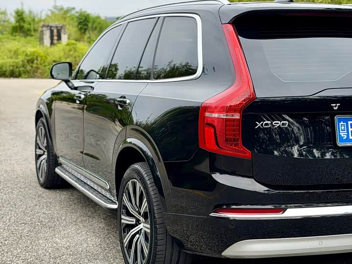 Volvo XC90 2022 B 6 7 — фото 10