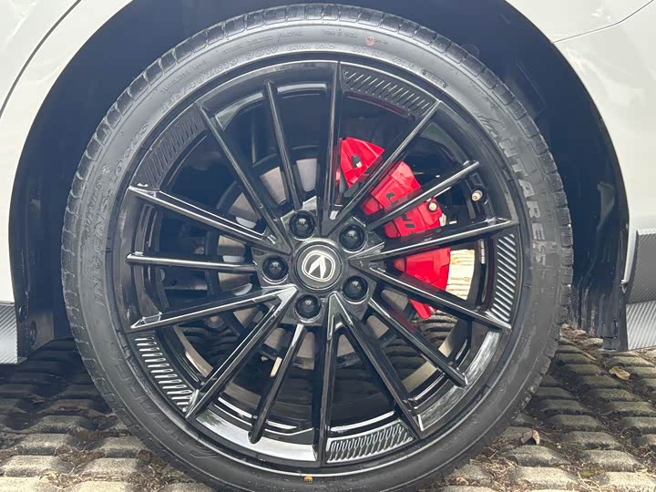 Changan UNI-V 2024 1.5 T Sport — фото 30