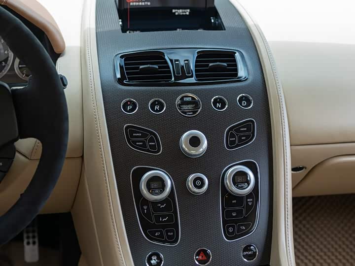 Aston Martin Rapide 2017 6.0 L S — фото 13
