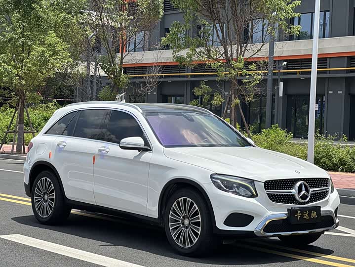 Mercedes-Benz GLC 200 4MATIC — фото 3