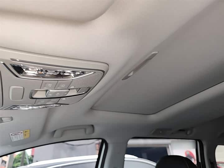 Trumpchi M6 2021 270 T DCT ( ) — фото 18