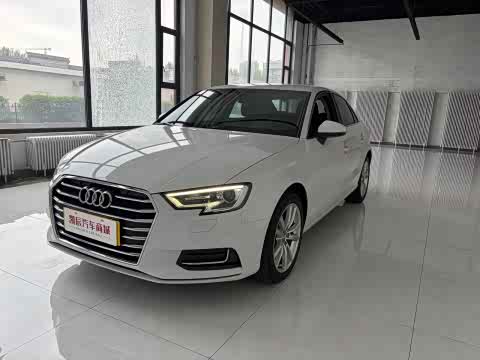 Audi A3 2019 Limousine 35 TFSI V — фото 11